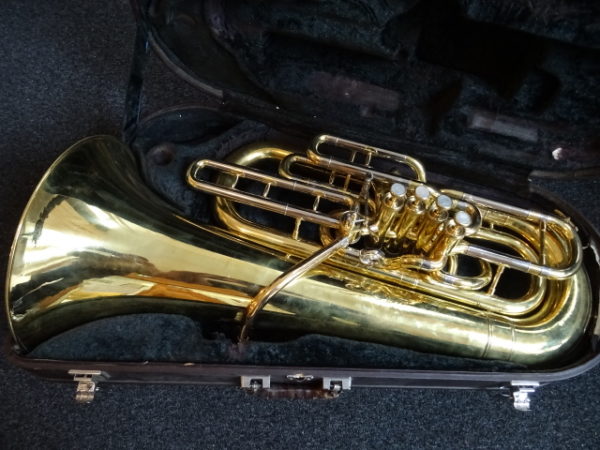 tuba en fa yamaha yfb 621