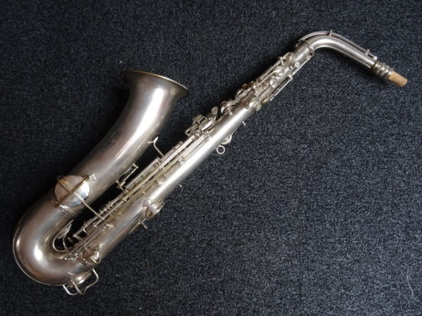 Saxophone CG Conn C melody - atelier occazik