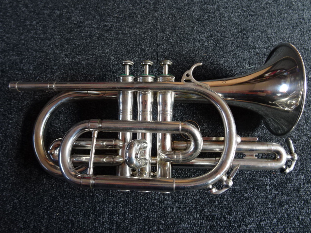 Cornet Antoine Courtois argente