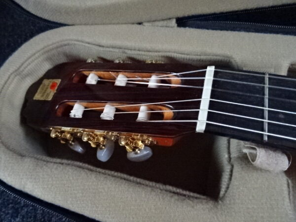 Guitare Alhambra 4P classique