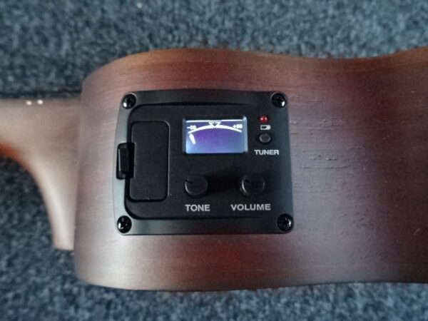 Ukulele Shiver UCS200 electro - atelier occazik