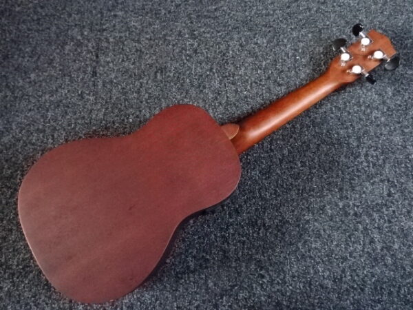Ukulele Shiver UCS200 electro - atelier occazik