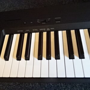 Piano Yamaha P143 - atelier occazik