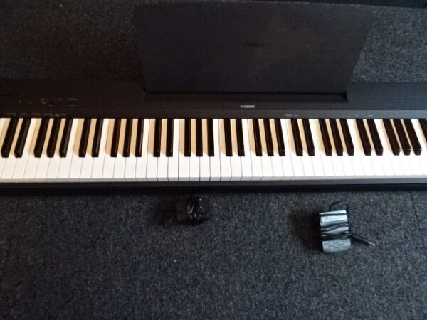 Piano Yamaha P143 - atelier occazik