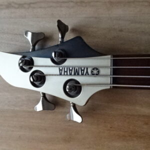 Basse Yamaha RBX 374